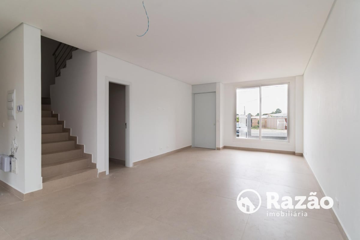SOBRADO COM 3 SUÍTES - ÁREA TOTAL 184,90m² - SANTA FELICIDADE - REF 5996