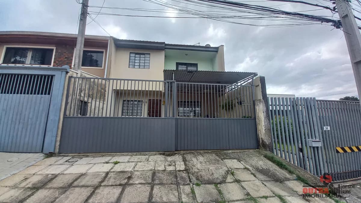 Sobrado no Capão Raso