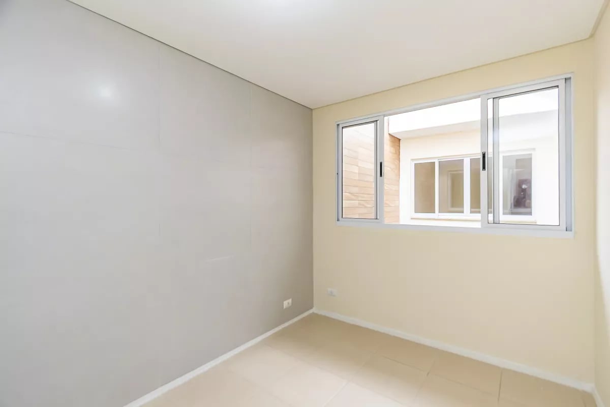 Sobrado em condominio com 103m² em Piraquara