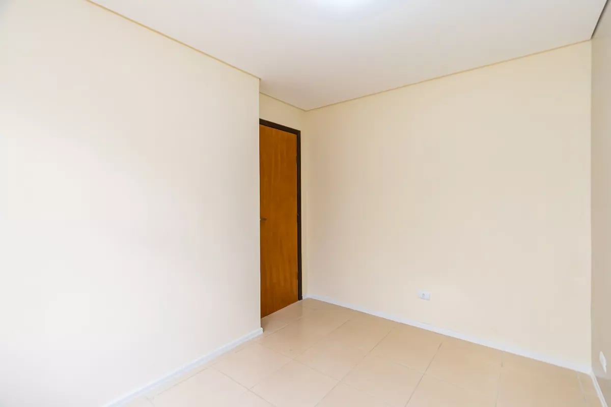 Sobrado em condominio com 103m² em Piraquara