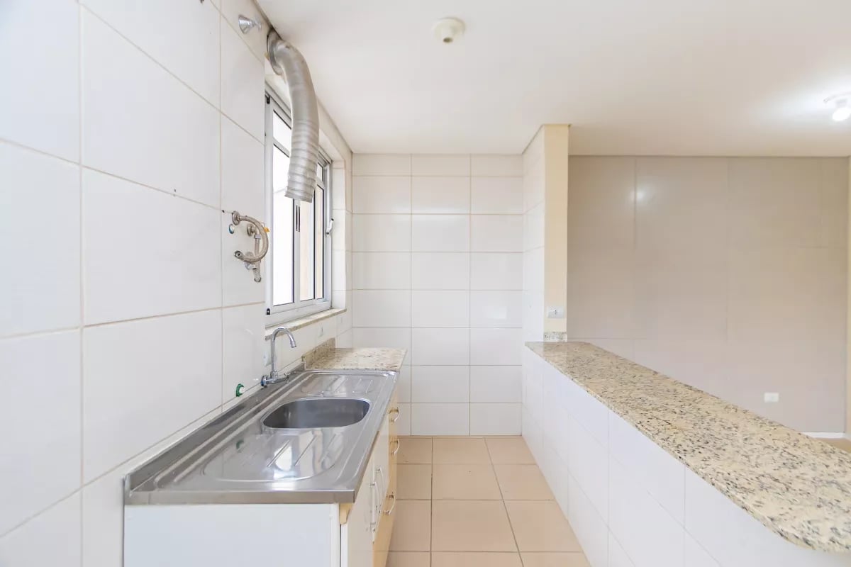 Sobrado em condominio com 103m² em Piraquara