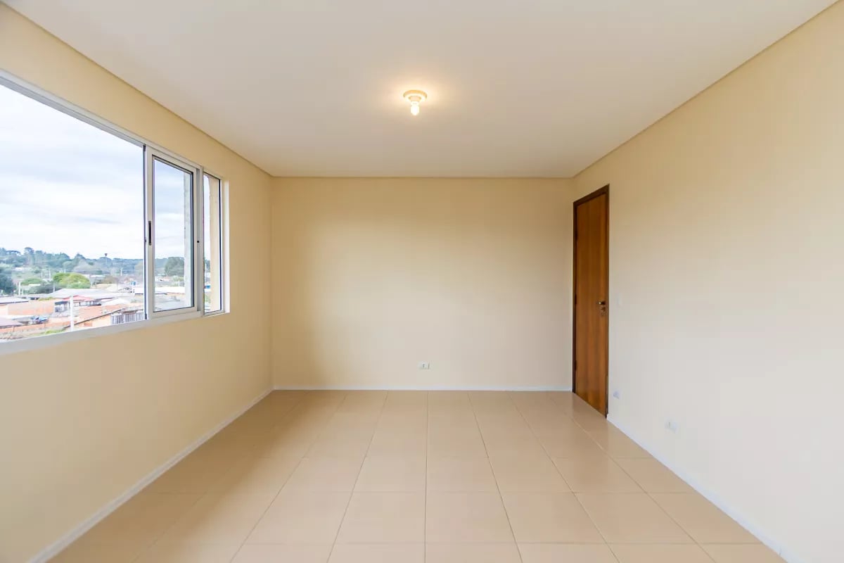 Sobrado em condominio com 103m² em Piraquara