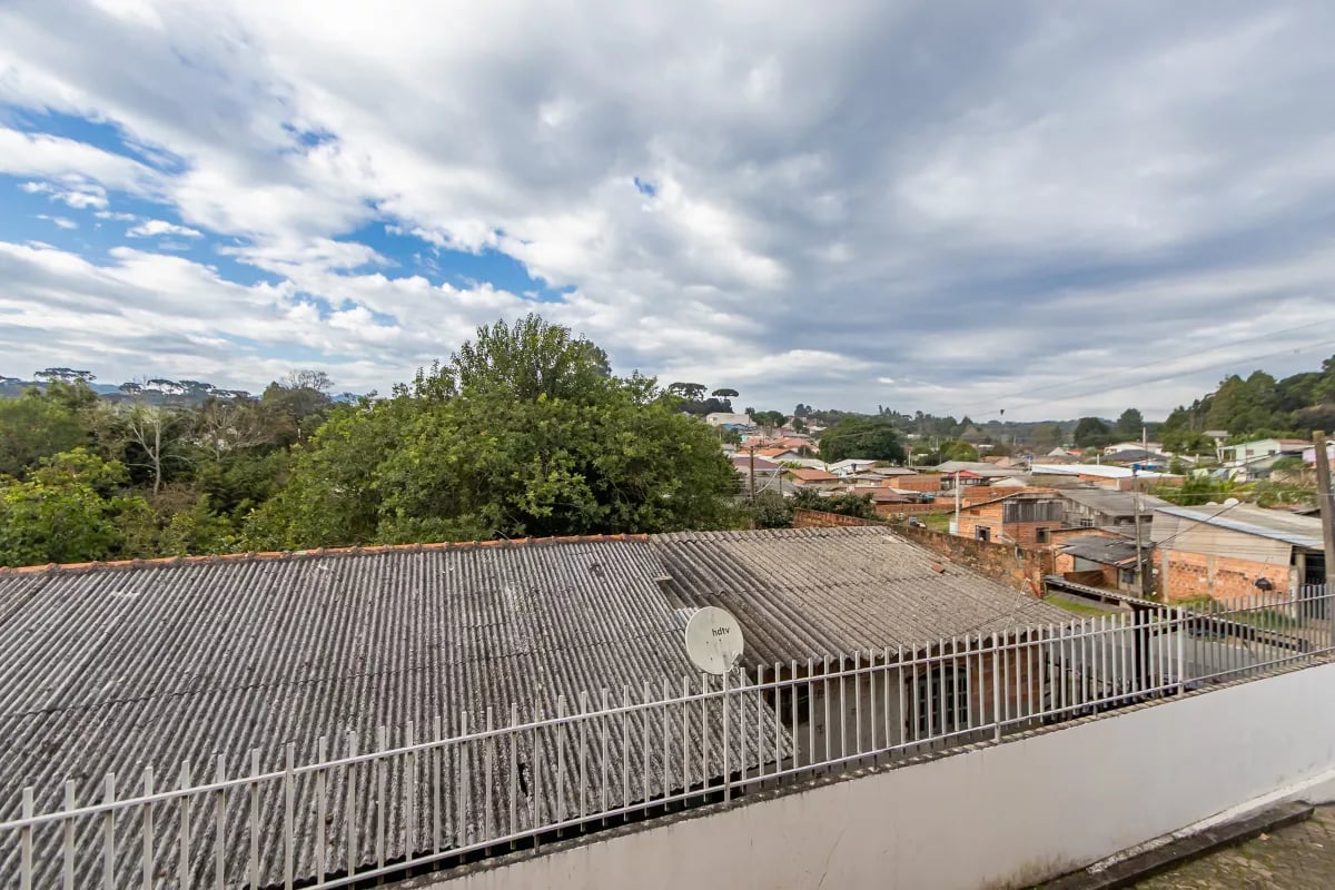 Sobrado em condominio com 103m² em Piraquara