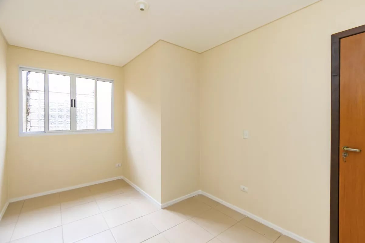 Sobrado em condominio com 105m² em Piraquara