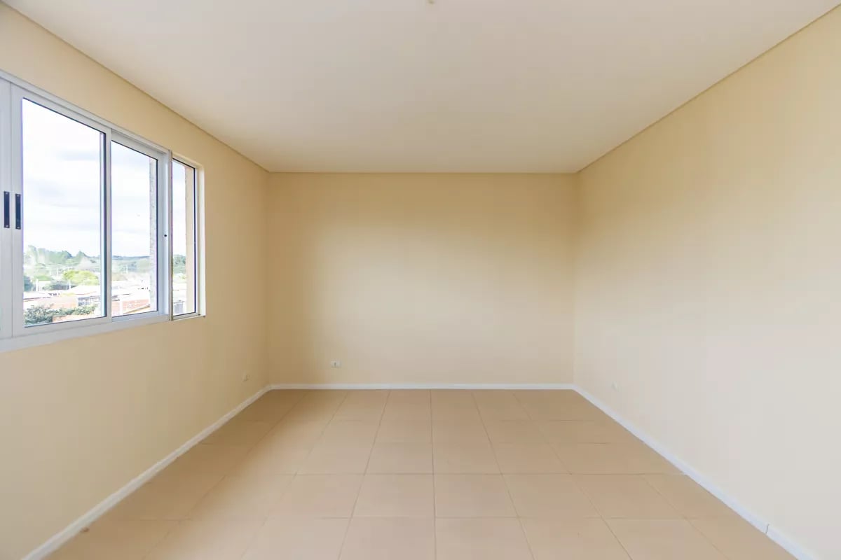 Sobrado em condominio com 105m² em Piraquara