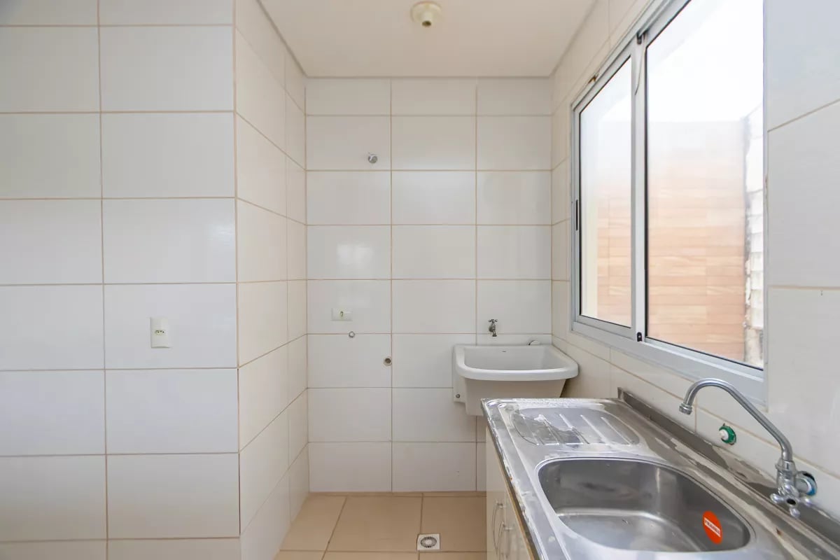Sobrado em condominio com 105m² em Piraquara