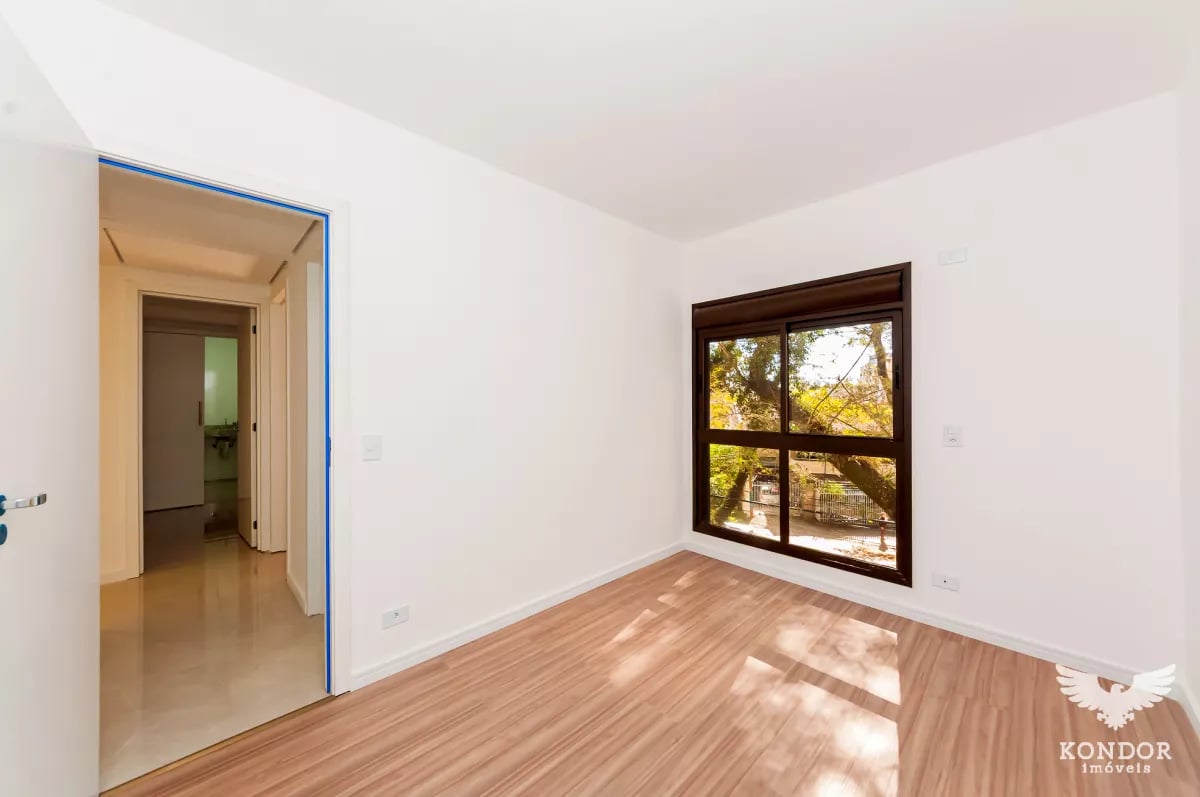 Apartamento no PORTÃO com 101,58 m²