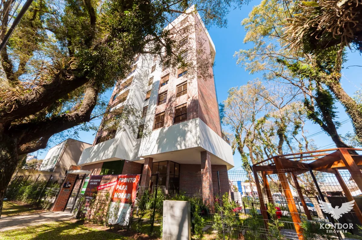 Apartamento no PORTÃO com 101,58 m²