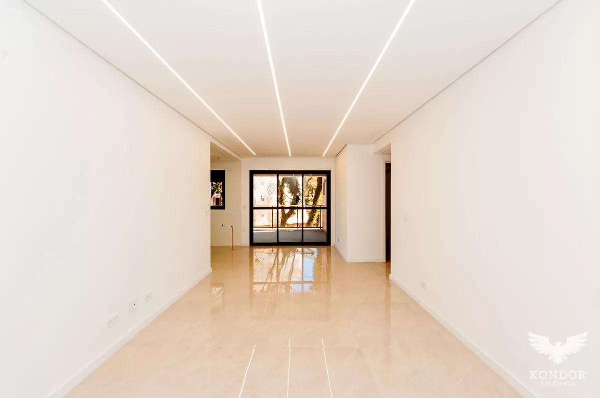 Apartamento no PORTÃO com 101,58 m²