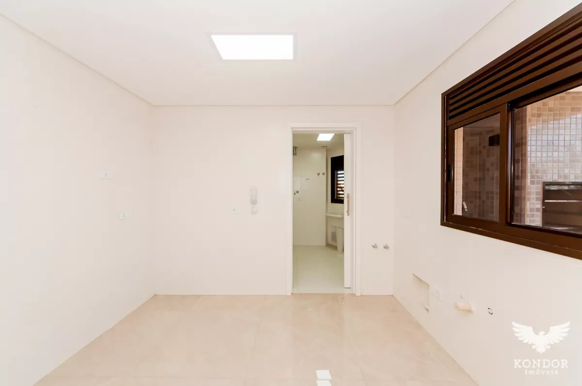 Apartamento no PORTÃO com 101,58 m²