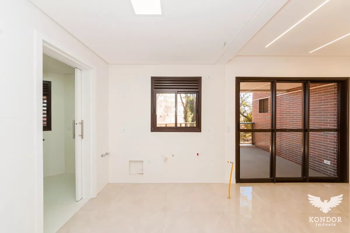 Apartamento no PORTÃO com 101,58 m²