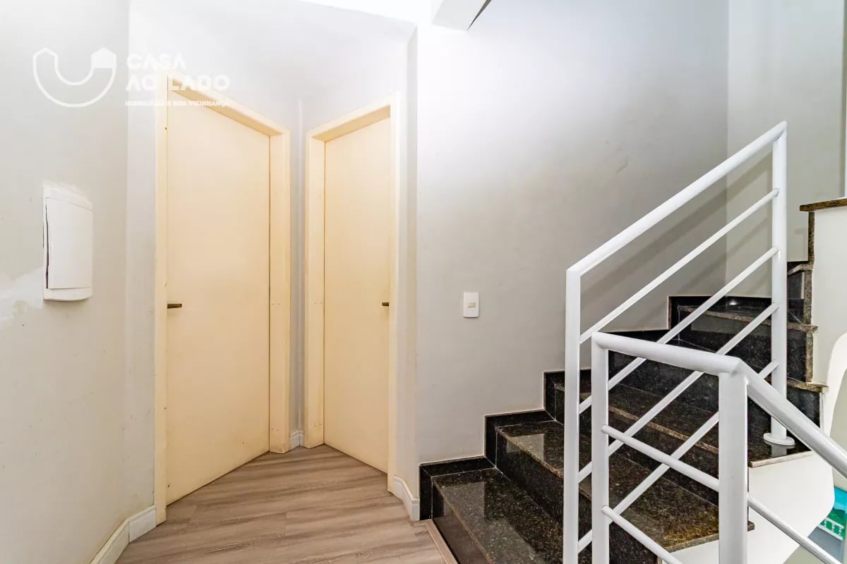 Sobrado Triplex 246m² com 04 quartos em Santa Felicidade - Curitiba/PR