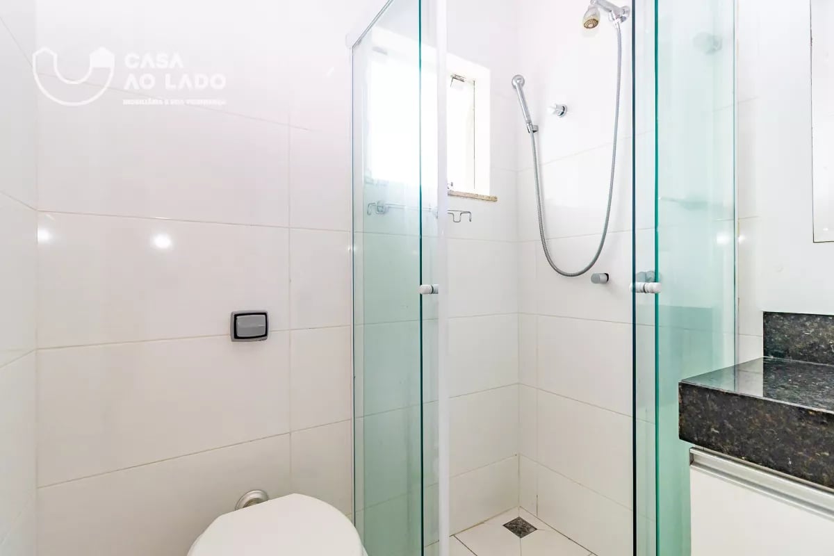 Sobrado Triplex 246m² com 04 quartos em Santa Felicidade - Curitiba/PR