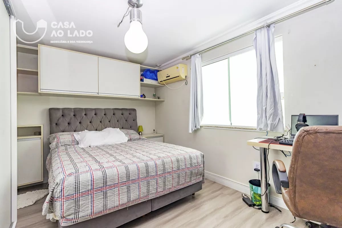 Sobrado Triplex 246m² com 04 quartos em Santa Felicidade - Curitiba/PR