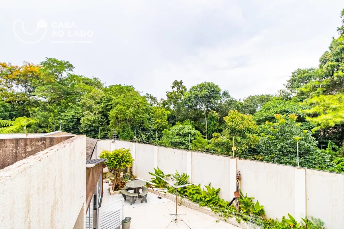Sobrado Triplex 246m² com 04 quartos em Santa Felicidade - Curitiba/PR