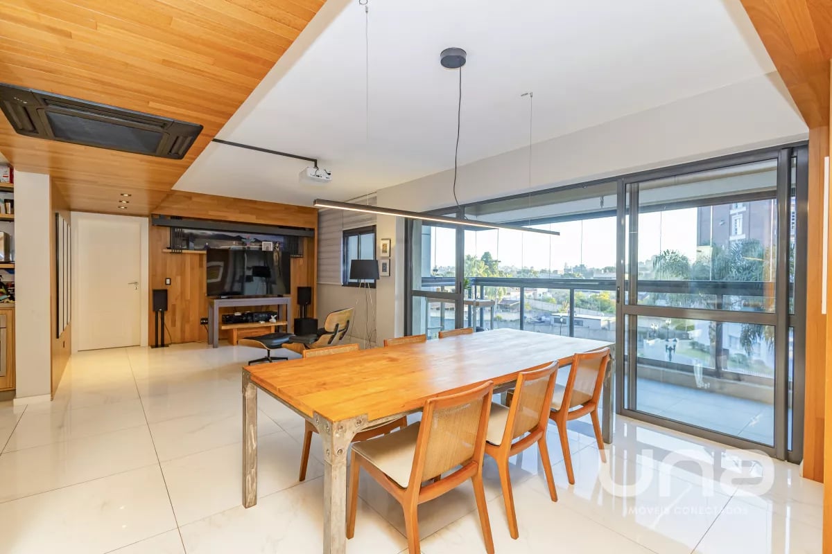 Apartamento à venda com 3 Suítes no Hugo Lange