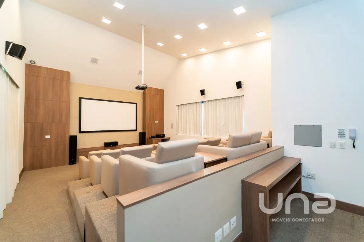 Apartamento à venda com 3 Suítes no Hugo Lange