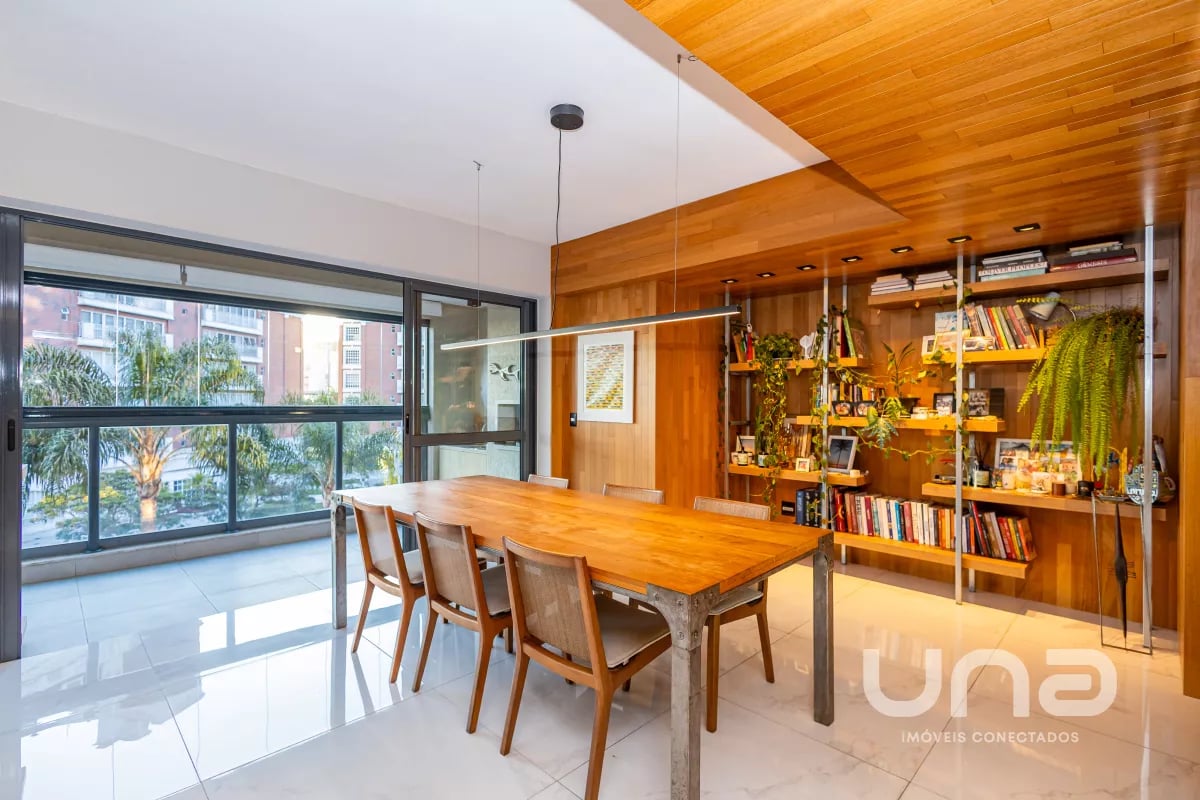 Apartamento à venda com 3 Suítes no Hugo Lange