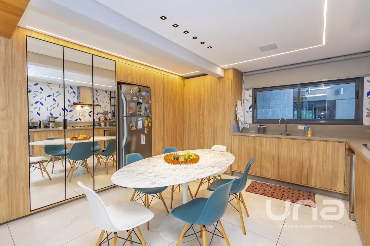 Apartamento à venda com 3 Suítes no Hugo Lange