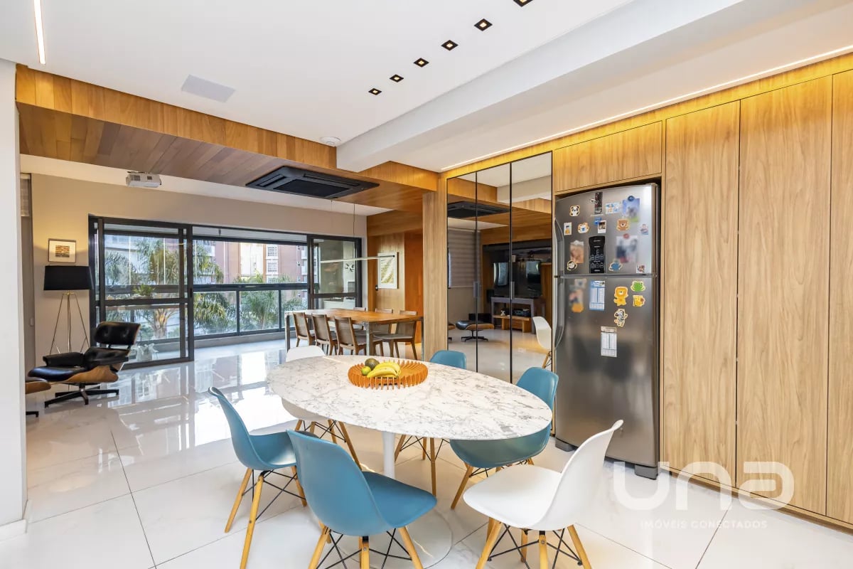 Apartamento à venda com 3 Suítes no Hugo Lange