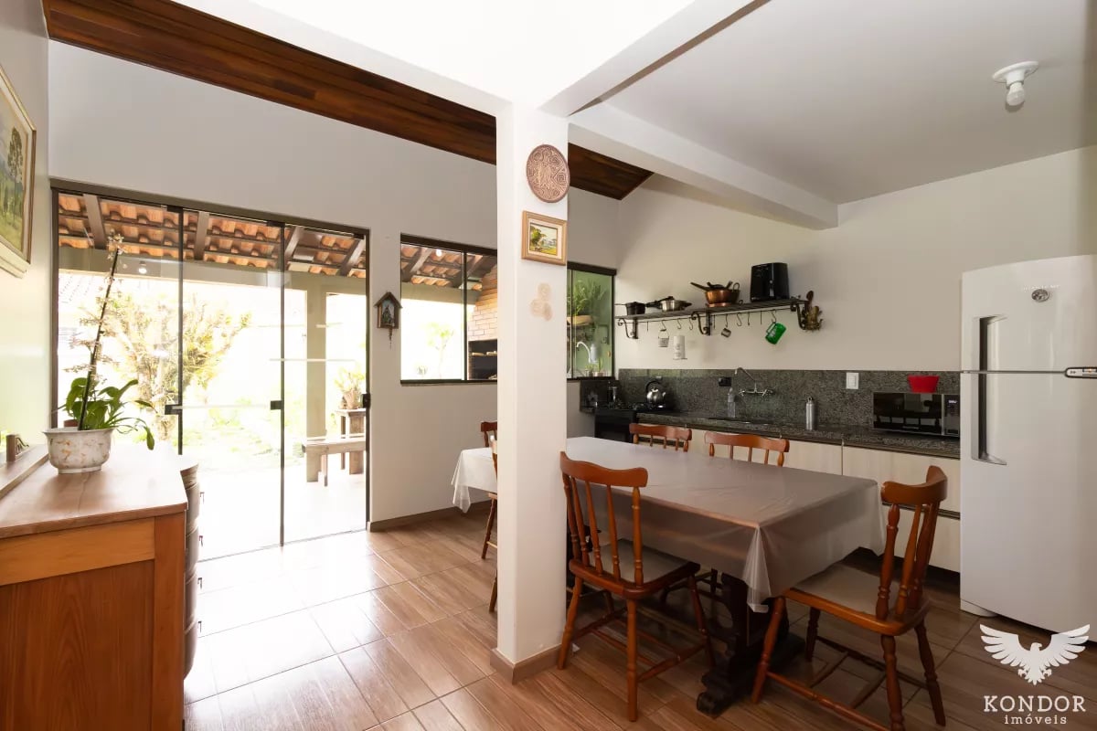 Sobrado no SÃO BRAZ com 226,07m²