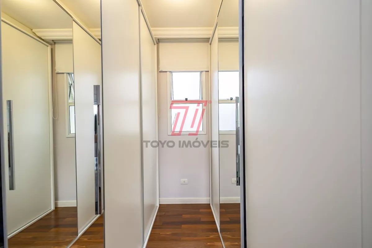 Apartamento com 2 dormitórios (3º reversível) à venda com 140,56m² no Ed. Res. Ibéria, bairro Mercês