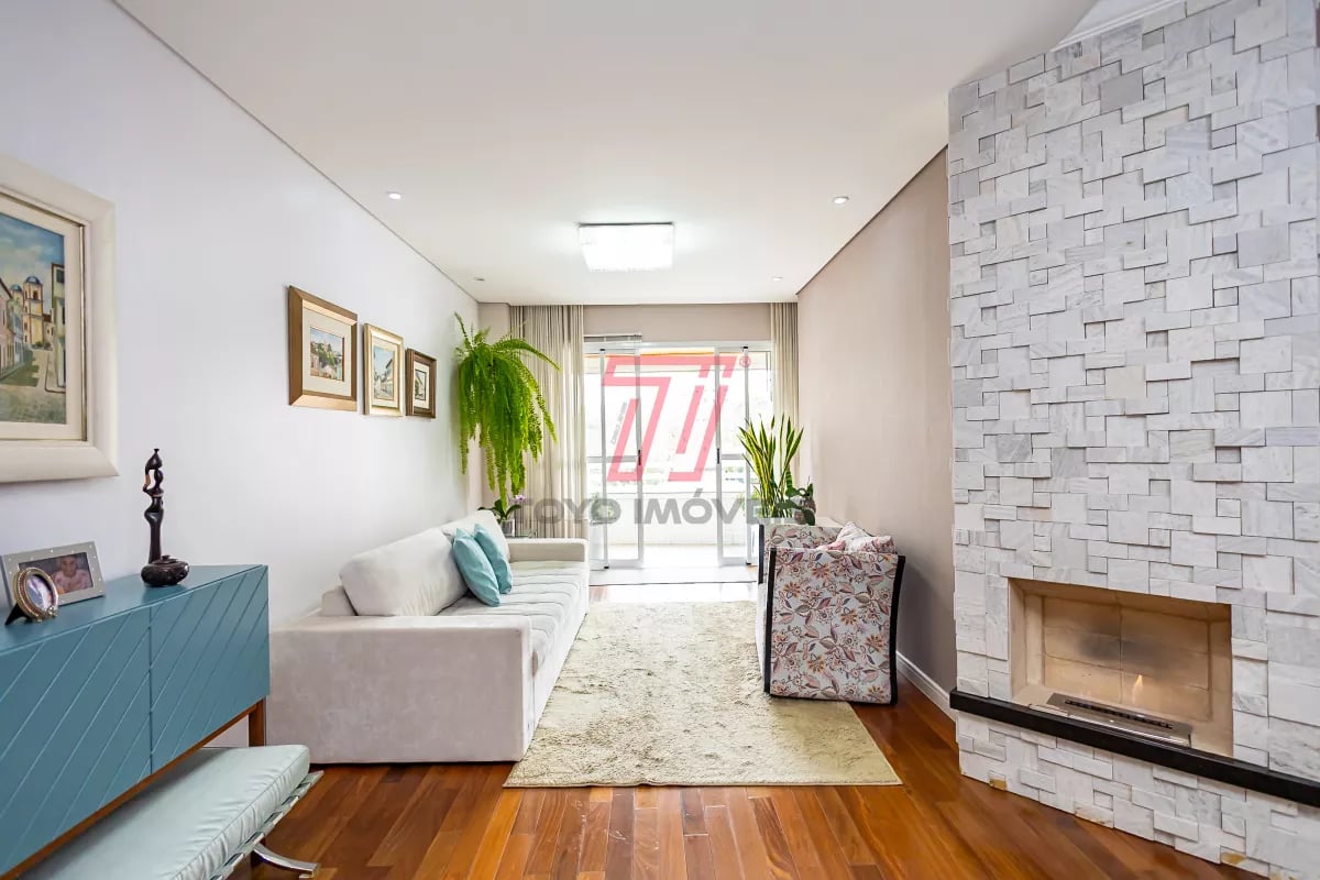 Apartamento com 2 dormitórios (3º reversível) à venda com 140,56m² no Ed. Res. Ibéria, bairro Mercês
