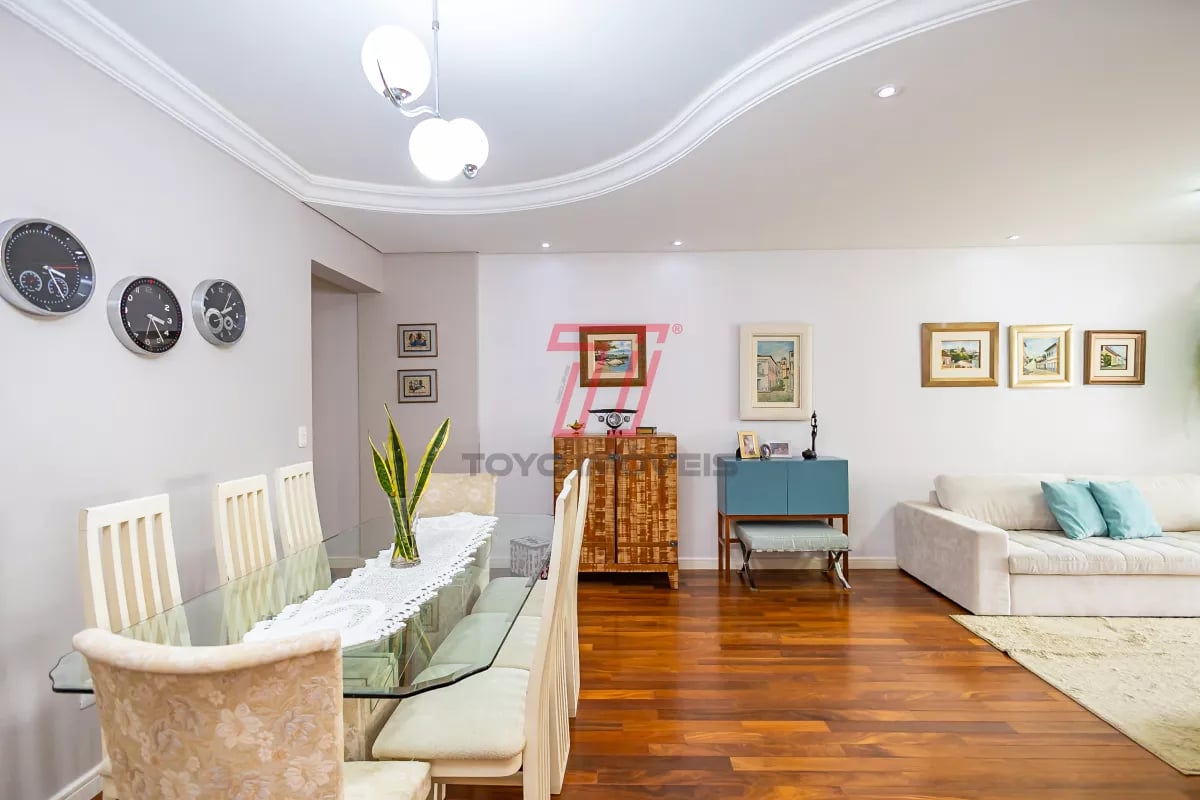 Apartamento com 2 dormitórios (3º reversível) à venda com 140,56m² no Ed. Res. Ibéria, bairro Mercês