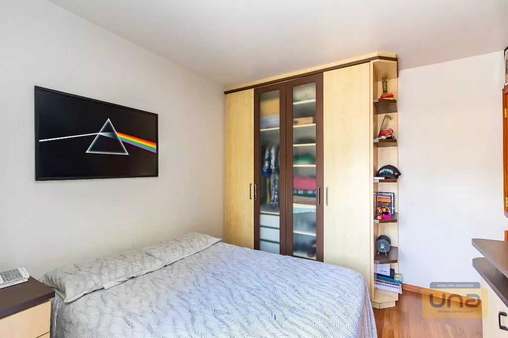 Sobrado 202m², 4 quartos(suíte), ático c/ lavabo, espaço gourmet c/ churrasqueira, 2 garagens-próximo Av. Via Venetto -R$ 980.000 - Santa Felicidade