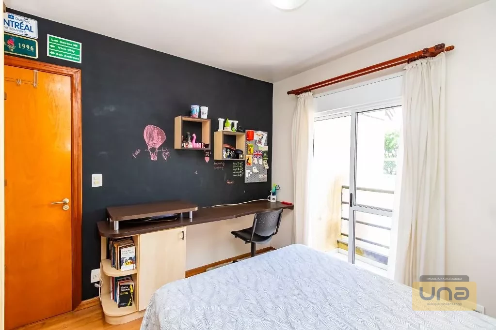 Sobrado 202m², 4 quartos(suíte), ático c/ lavabo, espaço gourmet c/ churrasqueira, 2 garagens-próximo Av. Via Venetto -R$ 980.000 - Santa Felicidade