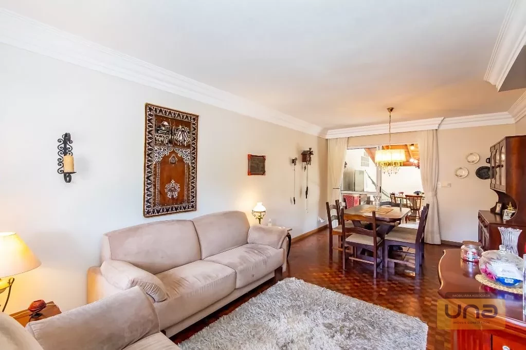 Sobrado 202m², 4 quartos(suíte), ático c/ lavabo, espaço gourmet c/ churrasqueira, 2 garagens-próximo Av. Via Venetto -R$ 980.000 - Santa Felicidade