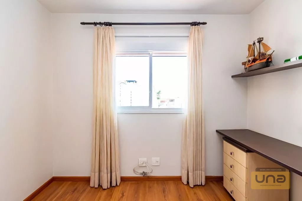 Sobrado 202m², 4 quartos(suíte), ático c/ lavabo, espaço gourmet c/ churrasqueira, 2 garagens-próximo Av. Via Venetto -R$ 980.000 - Santa Felicidade