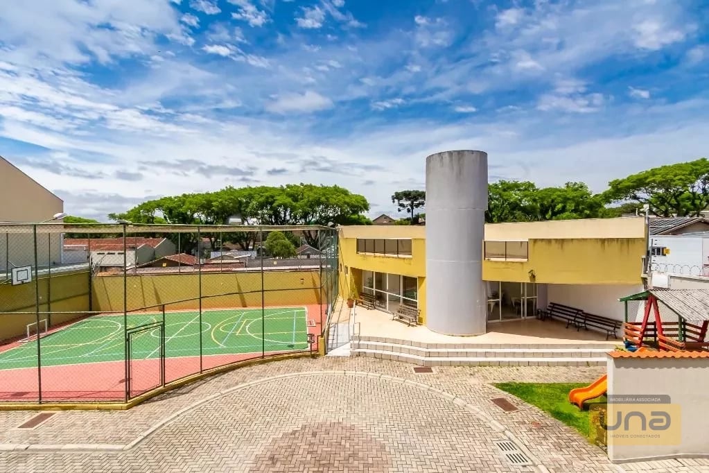 Sobrado 202m², 4 quartos(suíte), ático c/ lavabo, espaço gourmet c/ churrasqueira, 2 garagens-próximo Av. Via Venetto -R$ 980.000 - Santa Felicidade
