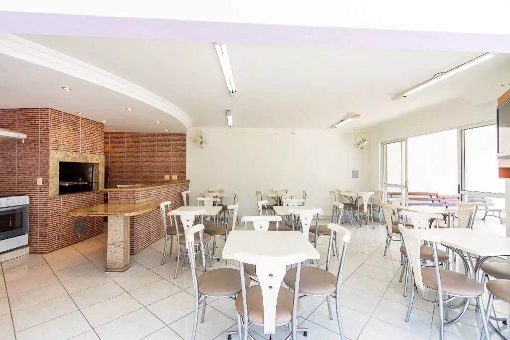 Sobrado 202m², 4 quartos(suíte), ático c/ lavabo, espaço gourmet c/ churrasqueira, 2 garagens-próximo Av. Via Venetto -R$ 980.000 - Santa Felicidade