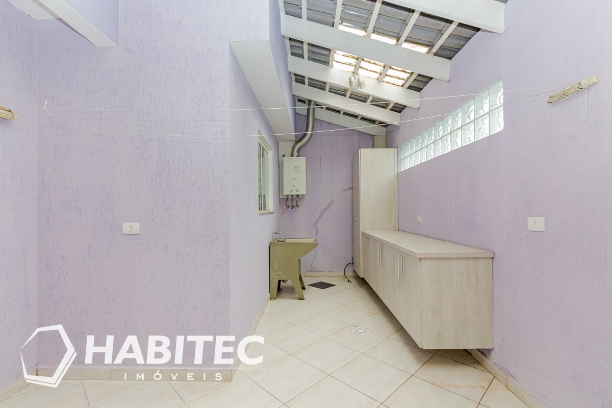 Sobrado com 03 quartos no Uberaba - 2354 - HABITEC