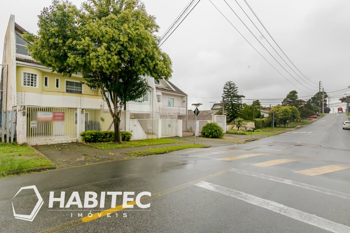Sobrado com 03 quartos no Uberaba - 2354 - HABITEC