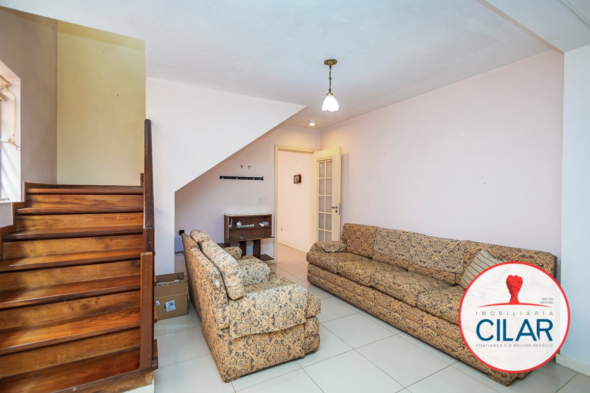 Casa espaçosa com 4 quartos e home office no São Francisco, Curitiba