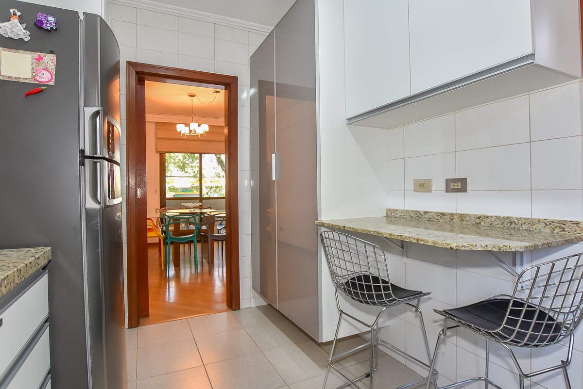 APARTAMENTO 3 DORMITÓRIOS-3 VAGAS GARAGEM-ÁGUA VERDE