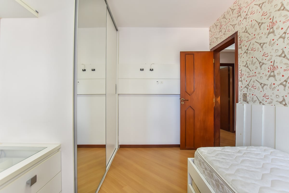 APARTAMENTO 3 DORMITÓRIOS-3 VAGAS GARAGEM-ÁGUA VERDE