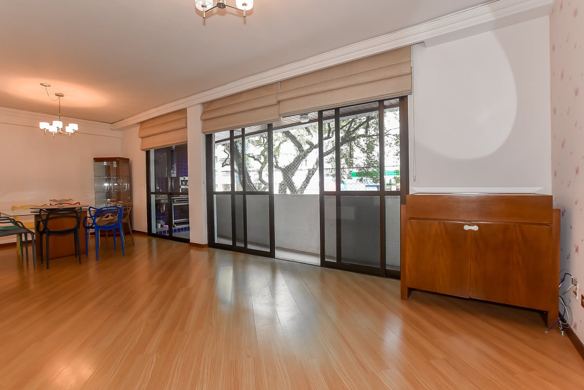 APARTAMENTO 3 DORMITÓRIOS-3 VAGAS GARAGEM-ÁGUA VERDE