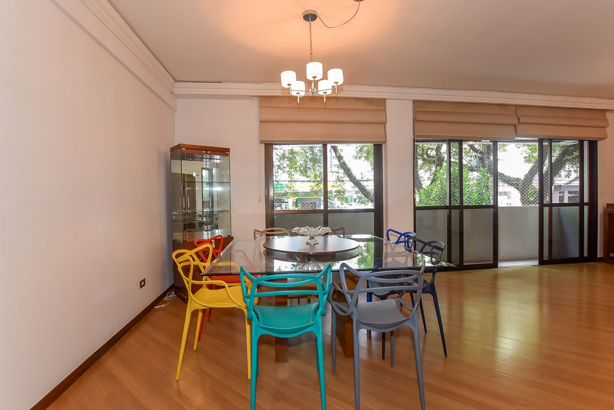 APARTAMENTO 3 DORMITÓRIOS-3 VAGAS GARAGEM-ÁGUA VERDE