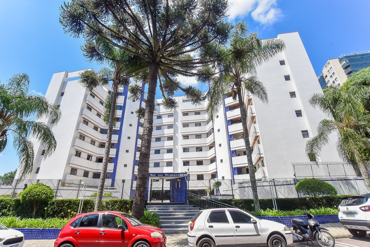 APARTAMENTO 3 DORMITÓRIOS-3 VAGAS GARAGEM-ÁGUA VERDE