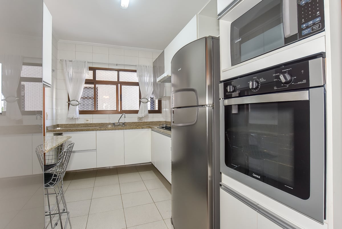 APARTAMENTO 3 DORMITÓRIOS-3 VAGAS GARAGEM-ÁGUA VERDE