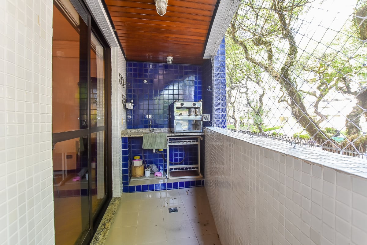 APARTAMENTO 3 DORMITÓRIOS-3 VAGAS GARAGEM-ÁGUA VERDE