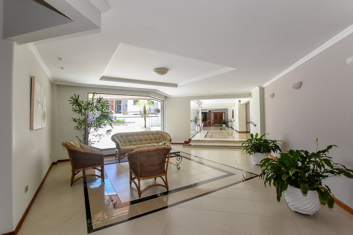 APARTAMENTO 3 DORMITÓRIOS-3 VAGAS GARAGEM-ÁGUA VERDE