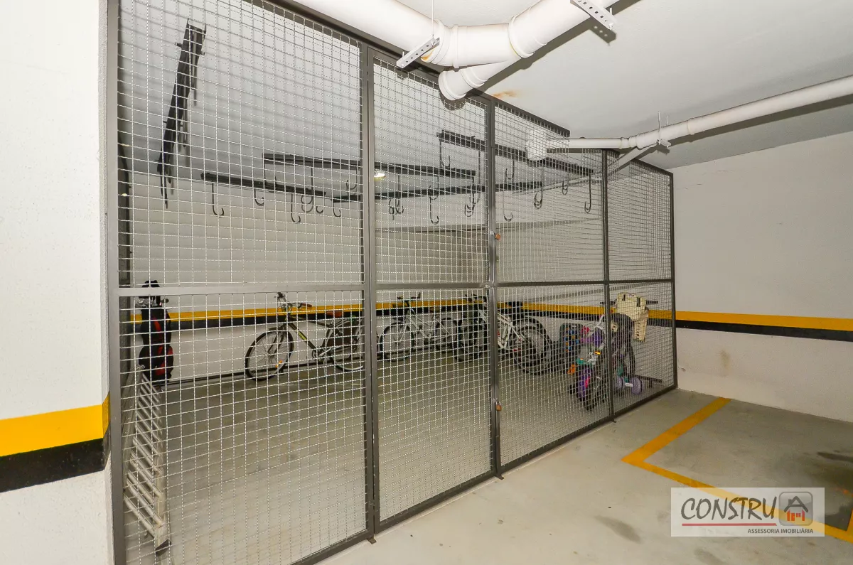 Apartamento no Ahú de 188 m² com 2 suítes