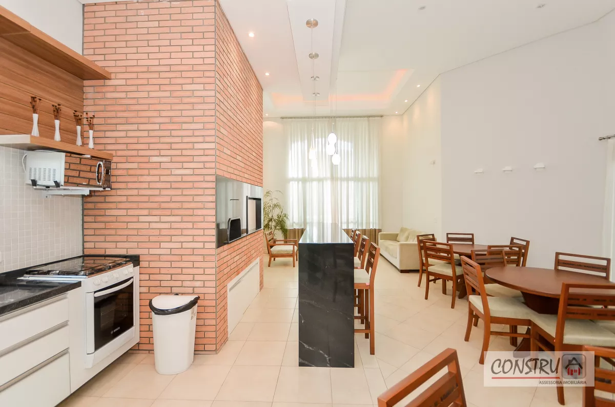 Apartamento no Ahú de 188 m² com 2 suítes